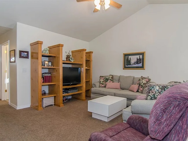 1519 W Turtle Dove Ln, West Jordan, UT 84088 - photo 4