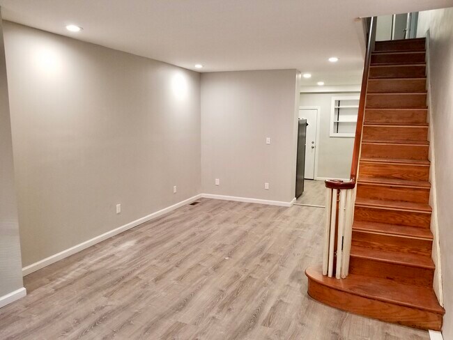 1518 S Bailey St unit 1518 South Bailey St, Philadelphia, PA 19146 - photo 5