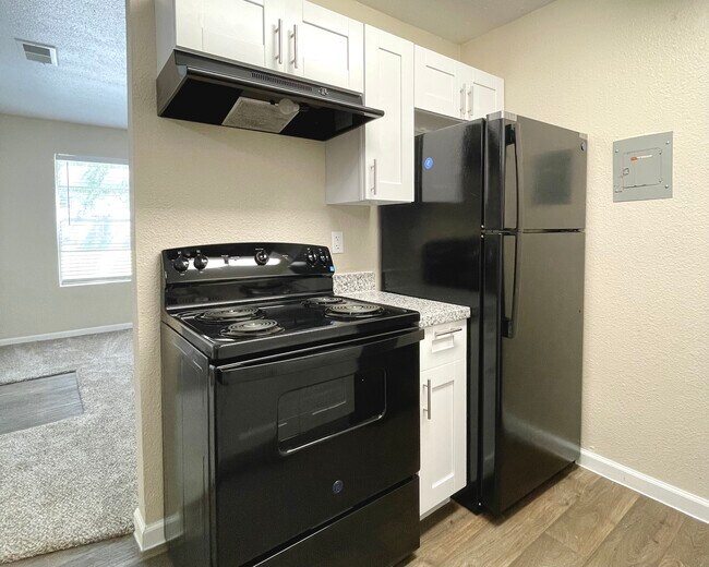 Village Square Apartments, Irving, TX 75062 - photo 4