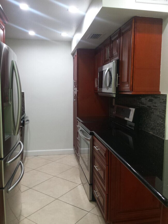 GALLEY KITCHEN