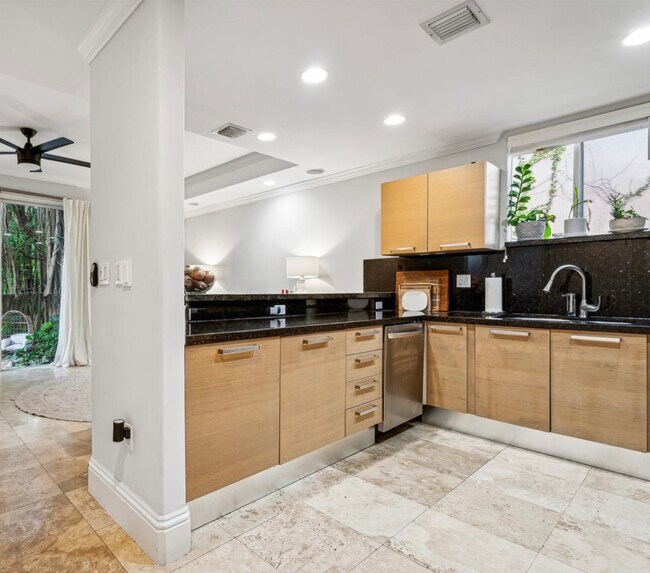 3168 Ohio St, Miami, FL 33133 - photo 4