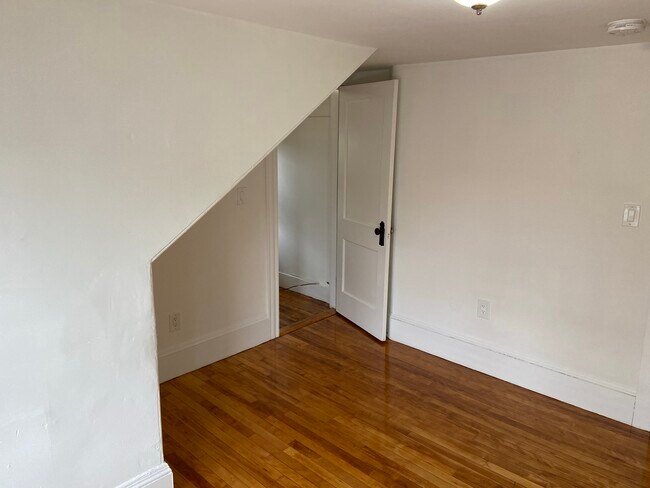 24 Dunreath St unit 2, Roxbury, MA 02119 - photo 7