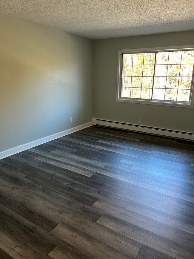 379 Huse Rd unit 31, Manchester, NH 03103 - photo 7