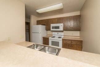 3900 S Carnegie Cir, Sioux Falls, SD 57106