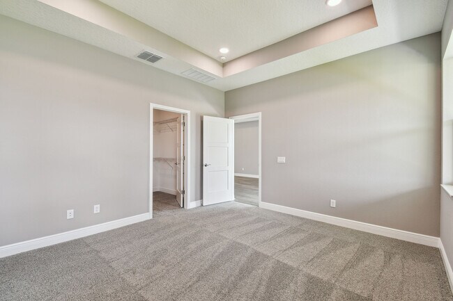 5950 Newberry Pines Ave unit 36447372, Wesley Chapel, FL 33545 - photo 7