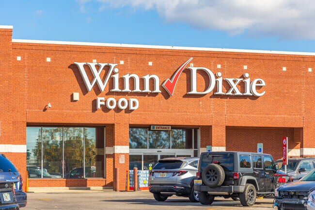 Mobile Terrace residents can get groceries at Winn Dixie.