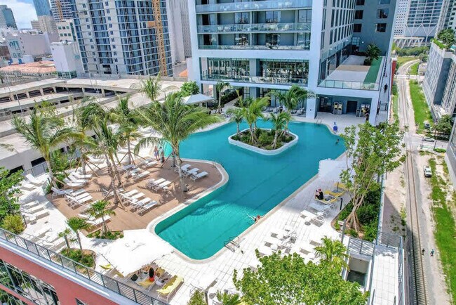 601 NE 1st Ave unit ID1227549P, Miami, FL 33132 - photo 4