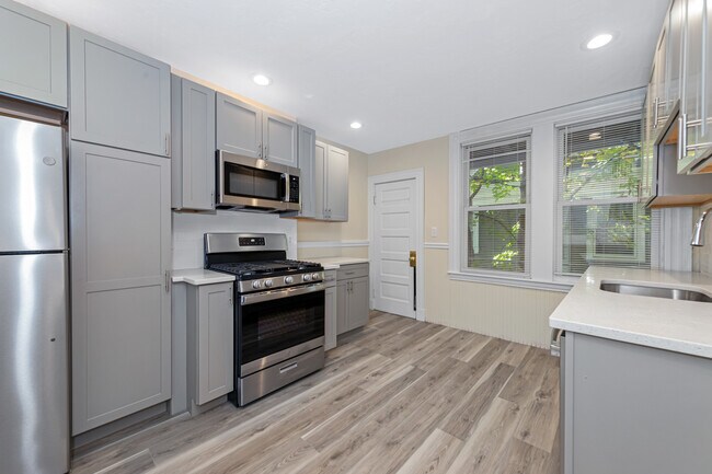 39 Brackett St unit 44-2, Brighton, MA 02135 - photo 3