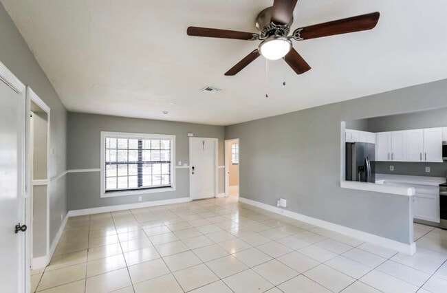 15321 NW 60th Ave, Hialeah, FL 33014 - photo 5