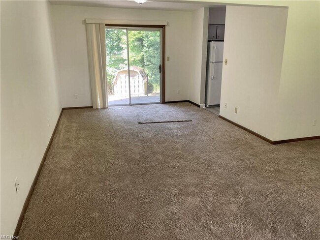 4435 Ridgedale Dr, Akron, OH 44319 - photo 6