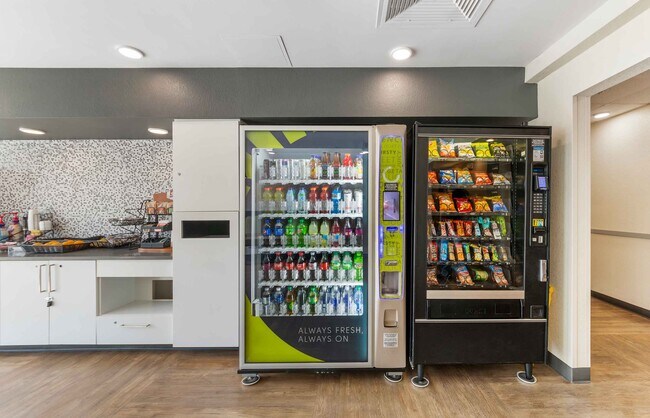 7750 NW 25th St, Miami, FL 33122 - photo 7