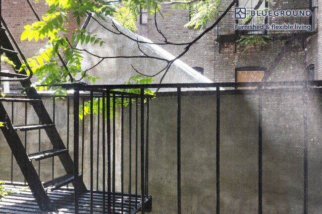 26 Jane St unit FL2-ID1933, New York, NY 10014 - photo 4