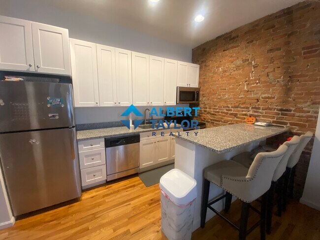 14 Wigglesworth St unit 1, Roxbury Crossing, MA 02120 - photo 4