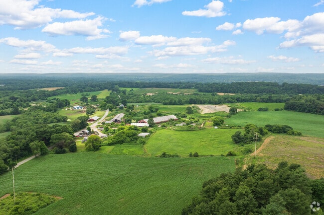 Rolling fields and quiet farmsteads capture the rural beauty of Plainfield’s countryside.