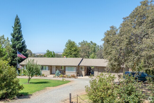 Many Loma Rica homes are ranch style.