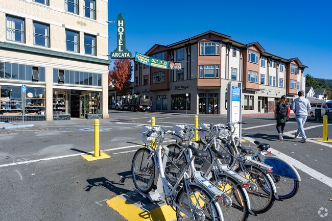 Greenview-Windsong locals head to Downtown Arcata for shopping and dining experiences.