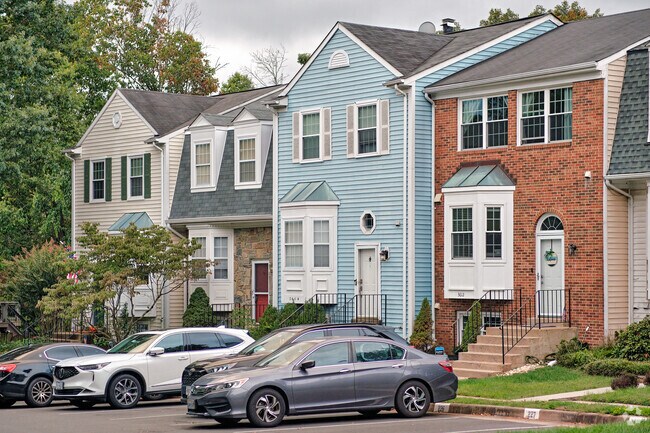 Those interested in townhomes can find several communities in Oak Hill.