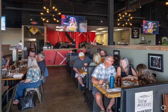 Freedom Brothers Pizzeria & Alehouse Naperville is a popular spot for Old Farm locals.