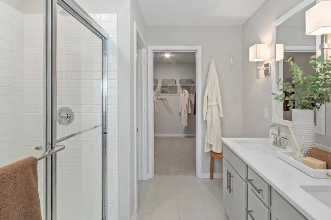 6039 Conneaut Light Dr, Vermilion, OH 44089 - photo 7