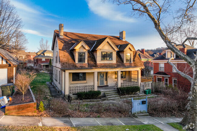 Many homes in Aspinwall have delightful front porches.