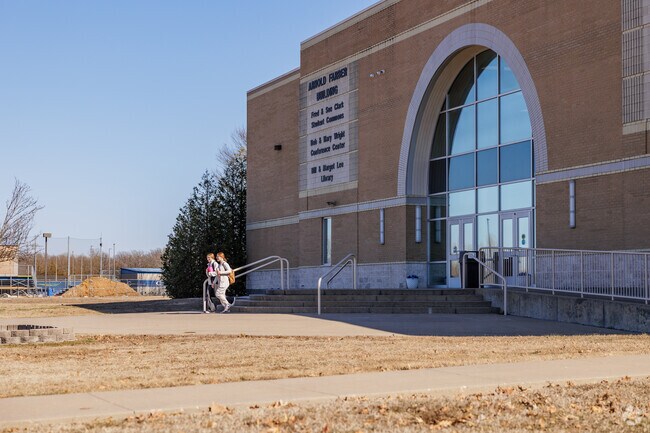 Residents of Neosho have access to college and vocational training opportunities at Crowder College.