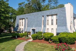 1900 Laurel Rd, Lindenwold, NJ 08021