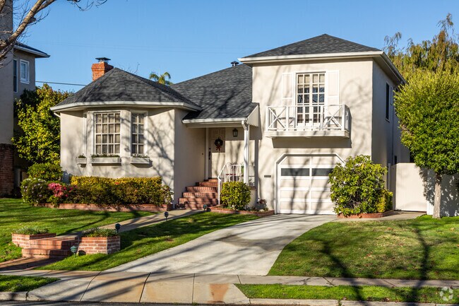 Highlands homes tend towards traditional style.