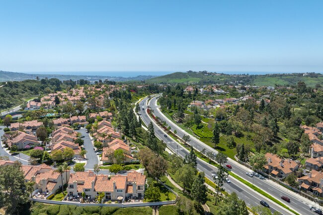 With its rolling hills and lush greenery, Laguna Heights delivers a relaxing Southern California lifestyle in Laguna Niguel.