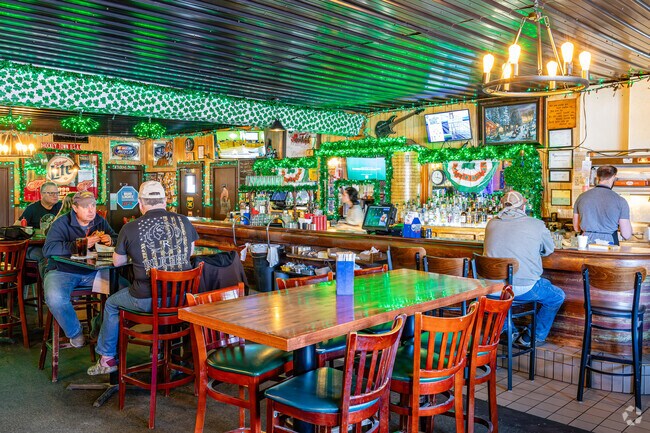 Farmer’s Home Tavern has served Hemlock patrons in an Irish-themed setting since 1982.