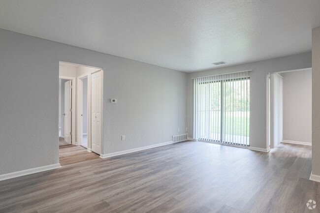 2 BR, 1 BA - Living Room
