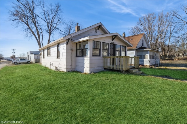 1921 Logan Ave, Des Moines, IA 50316 - photo 2