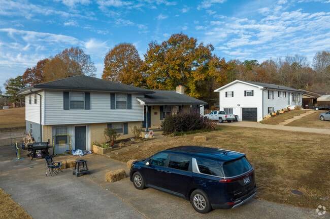 Some lots in Middle Valley sit on hilly lots making split levels a popular options.