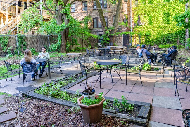 Cafe 53 is an excellent cafe serving caffeinated beverages, sandwiches, and baked goods.