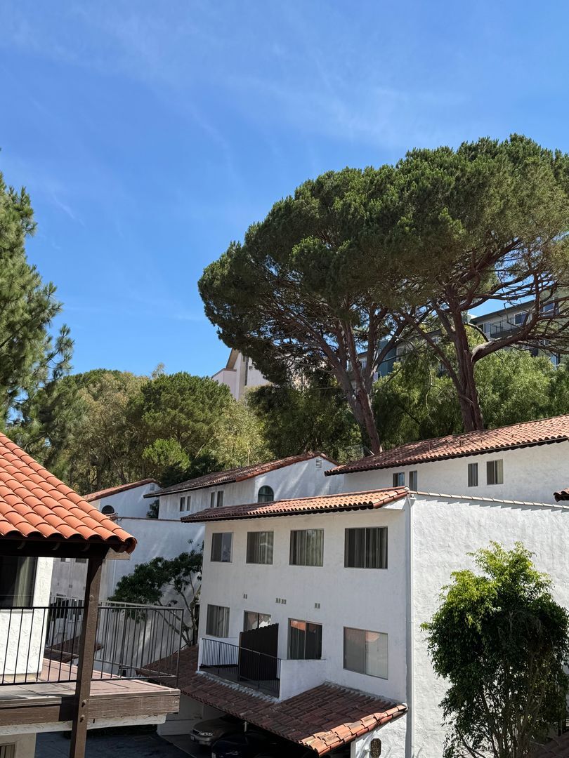 Peninsula Villas, Rancho Palos Verdes, CA 90275 - photo 1