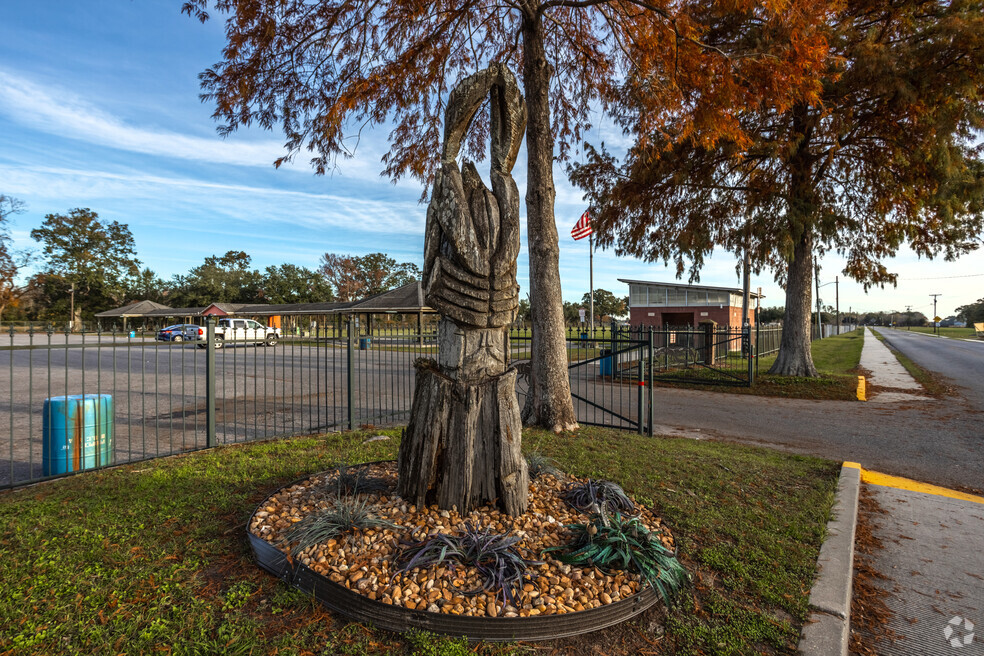Neighborhood_Breaux Bridge_Final_121923