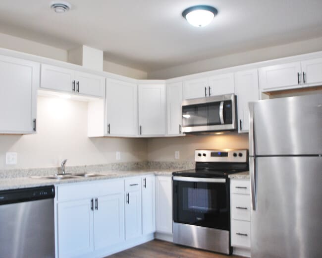 Brecken Place 2nd Addition, Belle Plaine, MN 56011 - photo 4