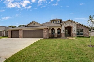 5213 S April Ct, Battlefield, MO 65619