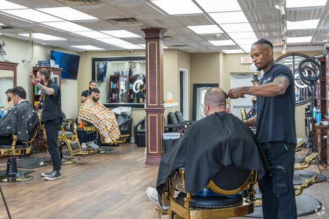 Flawless Cuts is a popular barber shop for the gentlemen in Indian Creek.