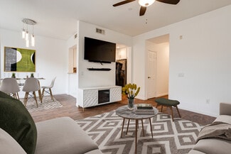 28566 Herrera St, Santa Clarita, CA 91354