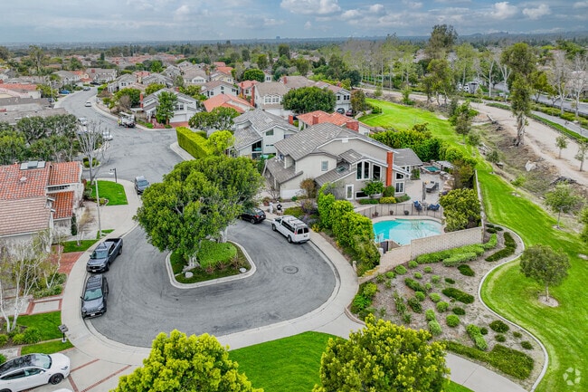 Northwood Pointe offers swimming pools to some homeowners.