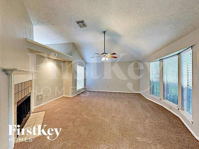 17710 Garnercrest Dr, Houston, TX 77095 - photo 2