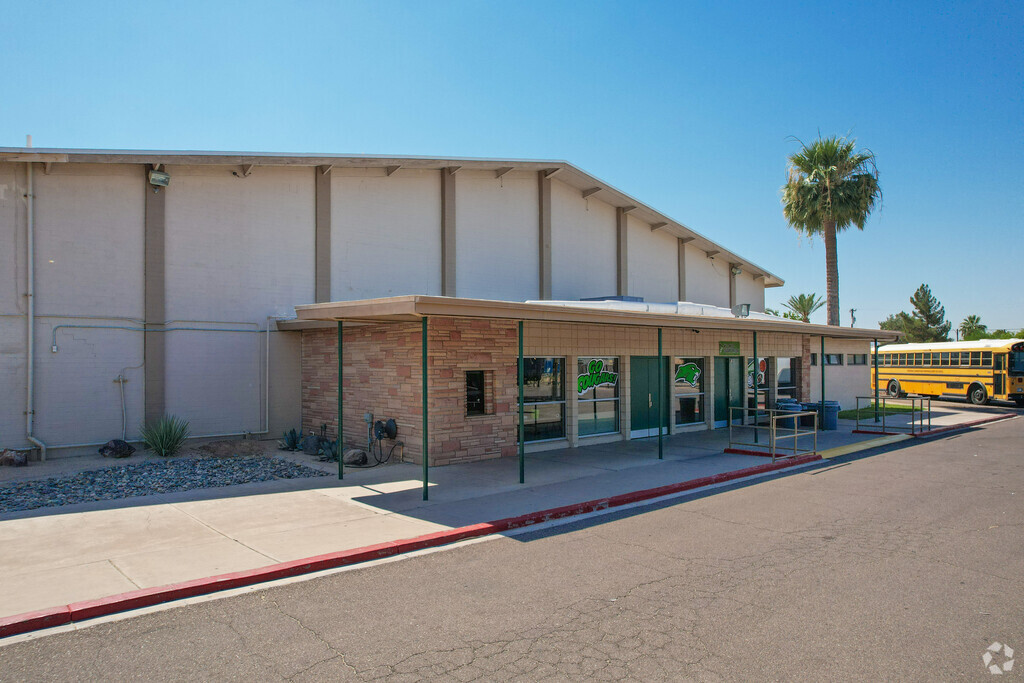 Phoenix Christian High School, Rankings & Reviews - Homes.com