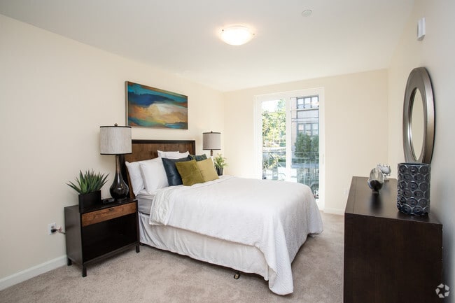 Corey10, Melrose, MA 02176 - photo 2