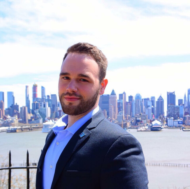 Agent Photo