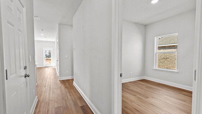 1269 Legacy Rd, Mobile, AL 36608 - photo 7