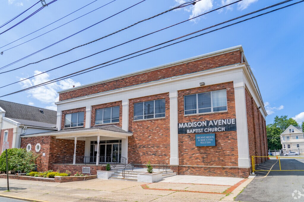 The Madison Avenue Baptist Academy offers students a Baptist-based academic curriculum.