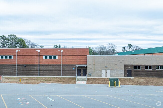 Many vocation classes are offered at Druid Hills.