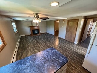 82 Grant St Unit Upper, Depew, NY 14043