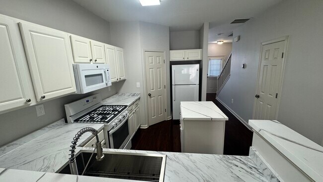 3385 Hidden Cove Cir, Norcross, GA 30092 - photo 4