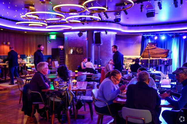 The Blue Llama is a jazz club located in downtown Ann Arbor, minutes from Barton Hills.